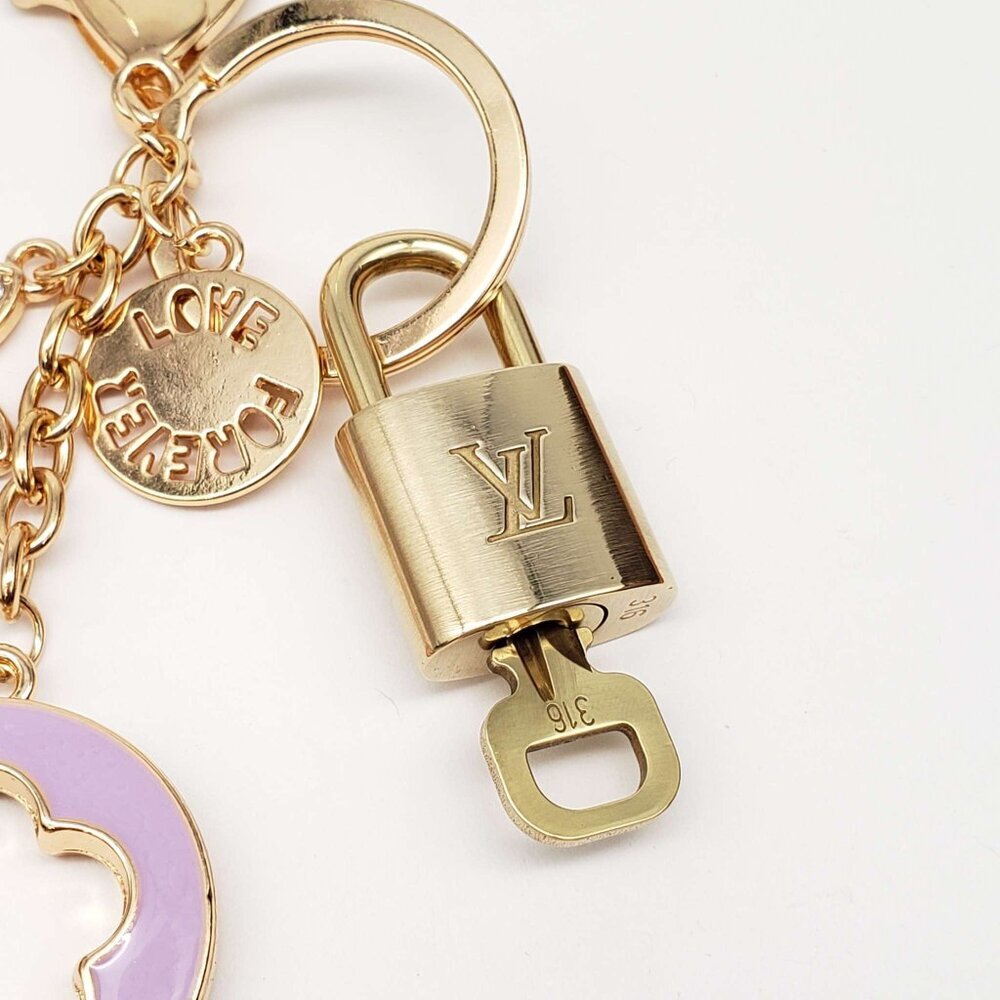 LV Gold Padlock & Key 🔒 Authentic Louis Vuitton Bag Unbranded Flower Charm - Picture 6 of 8